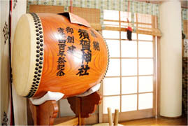 写真: 浅草橋須賀神社の太鼓